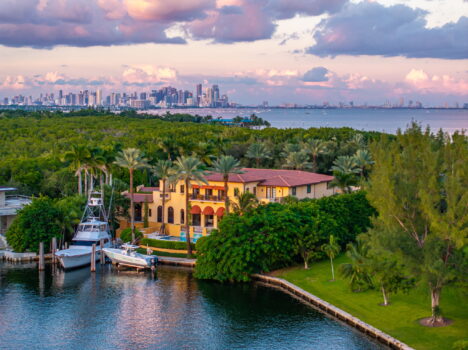 Armando Codina Featured in Bloomberg: From Gables Estates Mansion to Regency Parc